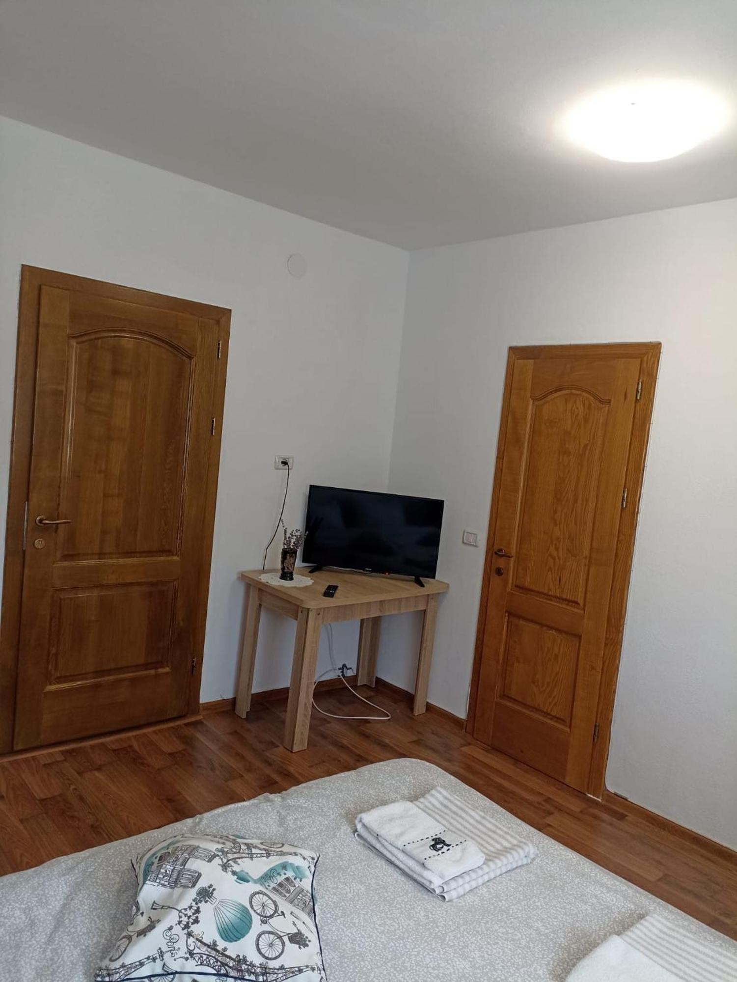 Pensiunea Costesti Buitenkant foto